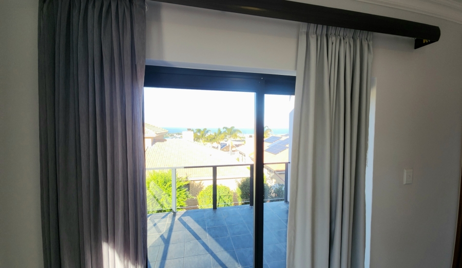 4 Bedroom Property for Sale in Hartenbos Heuwels Western Cape